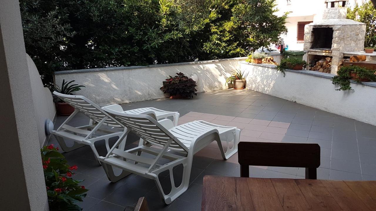 Apartments With A Parking Space Novalja, Pag - 6504 Exterior foto